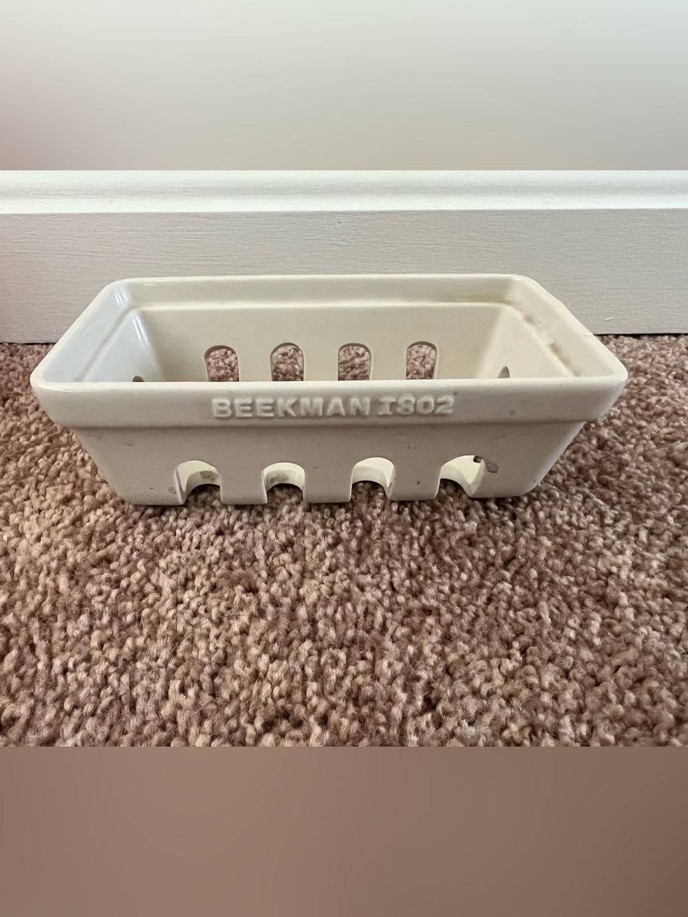 Beekman 1802 Cream Ceramic Vented Soap Dish